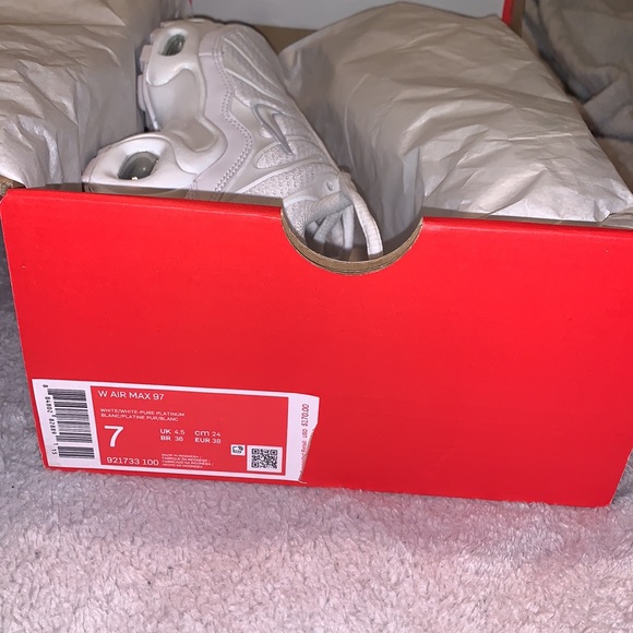 Women’s shoes - Picture 4 of 4